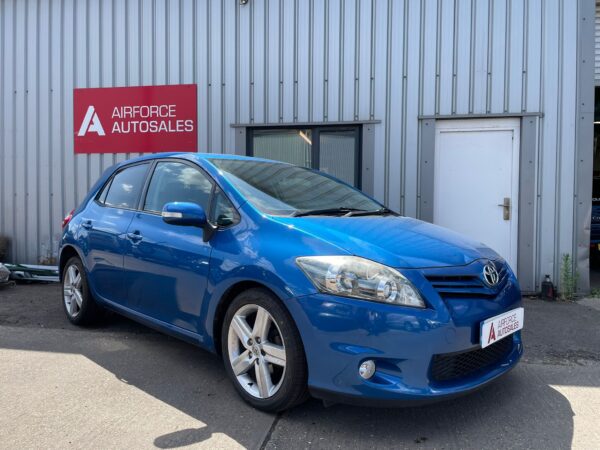 Toyota Auris SR Valvematic