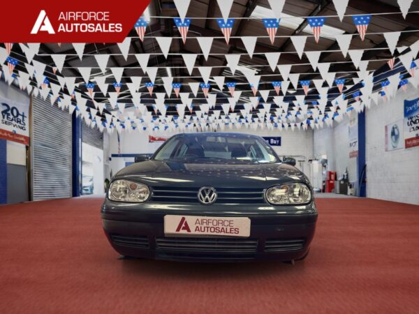 Volkswagen Golf Auto